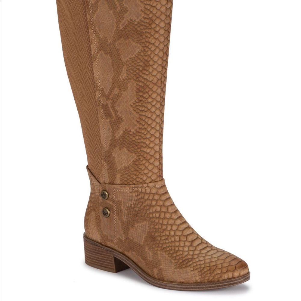 Women’s Wide-Calf Boots Brown (Mushroom) color